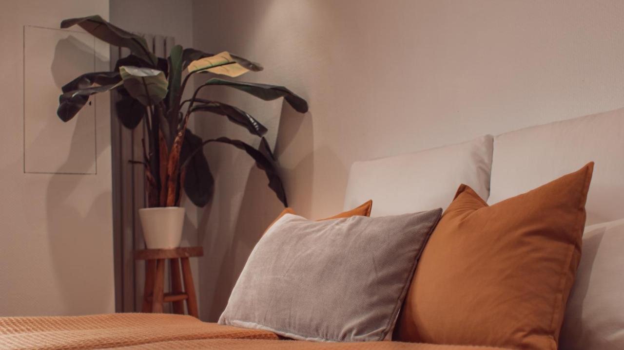 Villa Herkules - Privates Apartment Am Waldrand Mit Smart Tv Und Kostenlosen Parkplaetzen Kassel Dış mekan fotoğraf